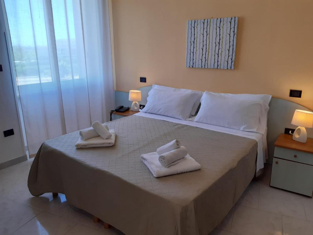 Hotel La Plancia Otranto Esterno foto